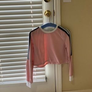 𝐼 𝒶𝓂 𝓈𝑒𝓁𝓁𝒾𝓃𝑔 𝒶 𝓁𝑜𝓃𝑔 𝓈𝓁𝑒𝑒𝓋𝑒